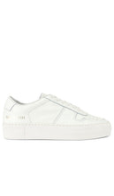 Common Projects Bball Low Sneaker in White - Common Projects - Bball - Baskets basses - Blanc - Common Projects Bball 白色低帮运动鞋 - Common Projects Bball Low Sneaker in Weiß - Common Projects Bball 로우 스니커즈 화이트 색상 - Progetti comuni Sneaker Bball Low in bianco