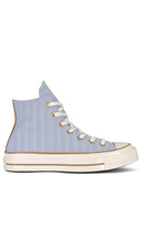 Converse Chuck 70 Herringbone Stripe Sneaker in Baby Blue - Converse - Chuck 70 - Baskets à rayures à chevrons - Bleu bébé - Converse Chuck 70 淡蓝色人字纹条纹运动鞋 - Converse Chuck 70 Herringbone Stripe Sneaker in Babyblau - Converse 척 70 헤링본 스트라이프 스니커즈베이비 블루 색상 - Sneaker Converse Chuck 70 a righe a spina di pesce in blu baby