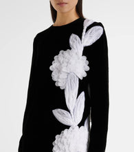 Costarellos Floral appliqu√É¬© Crêpe gown