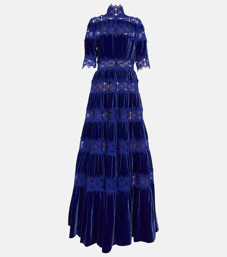 Costarellos Lissie lace and velvet gown. Costarellos Lissie 蕾丝天鹅绒礼服