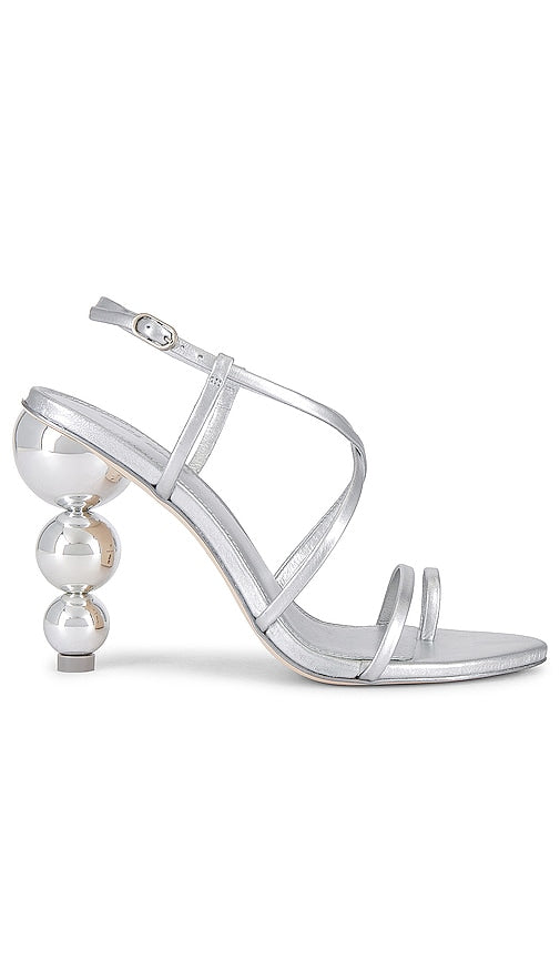 Cult Gaia Robyn Sandal in Metallic Silver - Sandale Cult Gaia Robyn en Argent Métallisé - Cult Gaia Robyn 金属银凉鞋 - Cult Gaia Robyn Sandale in Metallic-Silber - Cult Gaia Robyn 샌들 메탈릭 실버 소재 - Sandalo Cult Gaia Robyn in argento metallizzato