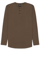 Cuts Ao Long Sleeve Curve Hem Henley in Taupe - Cuts Ao Henley à manches longues et ourlet incurvé en taupe - Cuts Ao 长袖曲线下摆亨利灰褐色 - Cuts Ao Long Sleeve Curve Hem Henley in Taupe - Cuts Ao 롱슬리브 커브헴 헨리 in Taupe - Taglia Henley con orlo curvo a maniche lunghe Ao in tortora