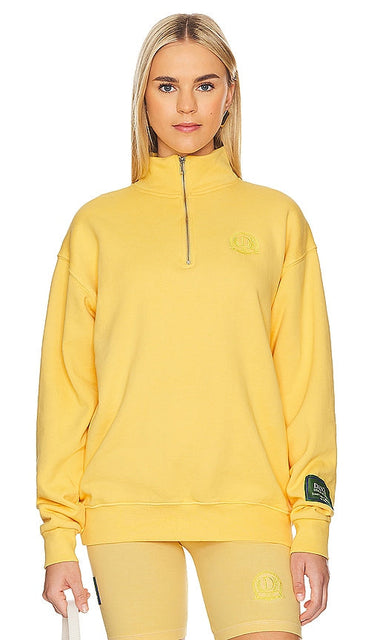 DANZY Quarter Zip in Yellow - DANZY Quart de fermeture éclair en jaune - DANZY 黄色四分之一拉链 - DANZY Quarter Zip in Gelb - DANZY 쿼터 지퍼 옐로우 색상 - Zip a un quarto DANZY in giallo