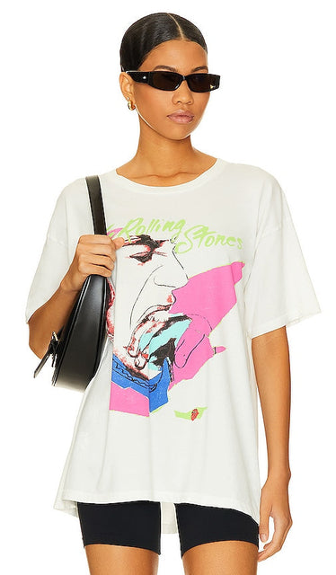 DAYDREAMER Rolling Stones Love You Live '77 Merch Tee in White - DAYDREAMER - T-shirt merch des Rolling Stones Love You Live '77 - Blanc - DAYDREAMER Rolling Stones Love You Live '77 白色商品 T 恤 - DAYDREAMER Rolling Stones Love You Live '77 Merch-T-Shirt in Weiß - DAYDREAMER Rolling Stones Love You Live '77 머치 티셔츠 화이트 색상 - Maglietta Merch DAYDREAMER Rolling Stones Love You Live '77 in bianco