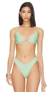 DEVON WINDSOR Genevieve Bikini Top in Sage - DEVON WINDSOR Haut de bikini Geneviève en Sauge - DEVON WINDSOR Genevieve 鼠尾草色比基尼上衣 - DEVON WINDSOR Genevieve Bikinioberteil in Salbei - DEVON WINDSOR Genevieve 비키니 탑 - DEVON WINDSOR Top bikini Genevieve in salvia