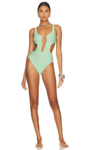 DEVON WINDSOR Josie One Piece in Mint - DEVON WINDSOR Josie une pièce à la menthe - DEVON WINDSOR Josie 一件完好无损 - DEVON WINDSOR Josie Einteiler in Mint - DEVON WINDSOR 조시 원피스 민트색 - DEVON WINDSOR Josie Costume intero in menta