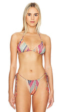 DEVON WINDSOR Winona Bikini Top in Burgundy - DEVON WINDSOR Haut de bikini Winona en bordeaux - DEVON WINDSOR 酒红色比基尼上衣 - DEVON WINDSOR Winona Bikinioberteil in Burgund - DEVON WINDSOR Winona 비키니 탑 - DEVON WINDSOR Top bikini Winona in Borgogna