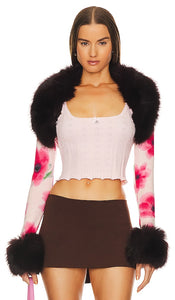 GUIZIO Faux Fur Bolero in Pink - Boléro en fausse fourrure GUIZIO en rose - GUIZIO 粉色人造毛皮短上衣 - GUIZIO Kunstfell-Bolero in Rosa - GUIZIO 인조 퍼 볼레로 핑크 색상 - Bolero in pelliccia sintetica GUIZIO in rosa