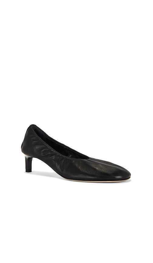 Dear Frances Glove Pump in Black