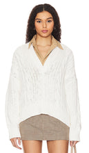 Denimist Split Neck Cable Sweater in White - Denimist - Pull torsadé à col fendu en blanc - Denimist 白色开叉领绞花毛衣 - Denimist Zopfmusterpullover mit geteiltem Ausschnitt in Weiß - 데님스트 스플릿 넥 케이블 스웨터화이트 색상 - Maglione a trecce con collo diviso denimist in bianco