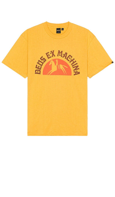 Deus Ex Machina Bareback Tee in Mustard - T-shirt Bareback Deus Ex Machina en moutarde - Deus Ex Machina 芥末色无套 T 恤 - Deus Ex Machina Bareback-T-Shirt in Senf - Deus Ex Machina 베어백 티셔츠 - Maglietta Deus Ex Machina Bareback color senape