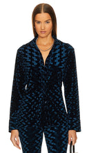 Diane von Furstenberg Soluck Top in Blue - Diane von Furstenberg Haut Soluck en bleu - 黛安·冯芙丝汀宝 Soluck 蓝色上衣 - Diane von Furstenberg Soluck Top in Blau - Diane von Furstenberg 솔럭 탑 - Top Diane von Furstenberg Soluck in blu