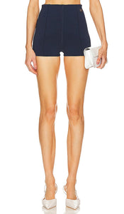 Dodiee x REVOLVE Reinforce Hot Shorts in Navy - Dodiee x REVOLVE Short chaud Reinforce en Bleu Marine - Dodiee x REVOLVE Reinforce 海军蓝热短裤 - Dodiee x REVOLVE Reinforce Hot Shorts in Marineblau - Dodiee x REVOLVE 강화 핫 반바지 네이비 색상 - Dodiee x REVOLVE Rinforza i pantaloncini caldi in blu scuro