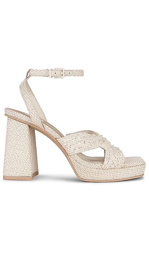 Dolce Vita Aries Pearl Heel in Cream - Talon perlé Dolce Vita Aries en crème - Dolce Vita Aries 奶油色珍珠高跟鞋 - Dolce Vita Aries Perlenabsatz in Creme - 돌체비타 아리에스 펄힐 크림색 - Dolce Vita Ariete Perla Tacco in Crema
