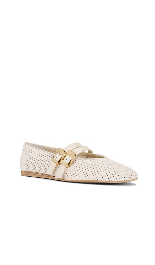 Dolce Vita Baylee Flat in Ivory
