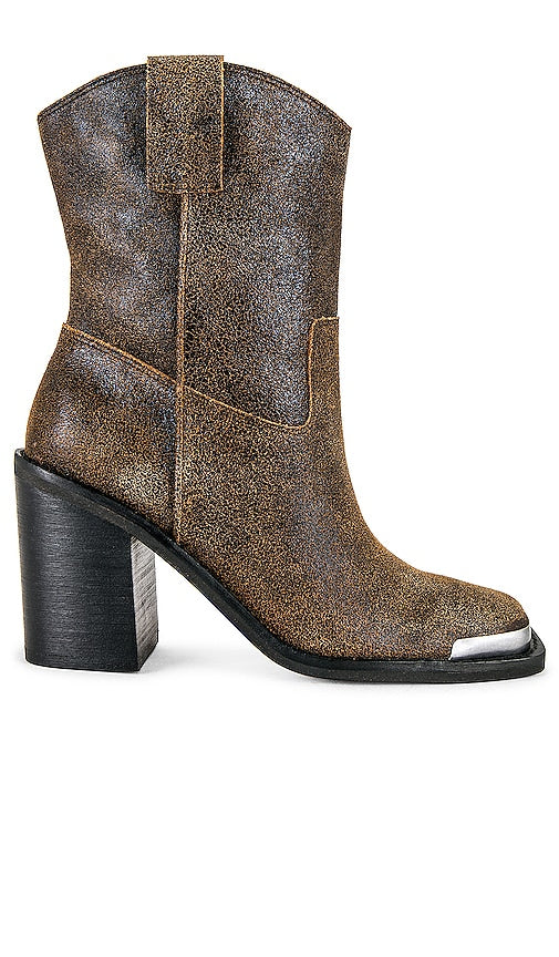 Dolce Vita Falon Boot in Brown - Botte Falon Dolce Vita en marron - Dolce Vita Falon 棕色靴子 - Dolce Vita Falon Stiefel in Braun - Dolce Vita Falon 부츠 브라운 색상 - Stivale Falon Dolce Vita in marrone