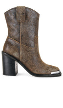 Dolce Vita Falon Boot in Brown - Botte Falon Dolce Vita en marron - Dolce Vita Falon 棕色靴子 - Dolce Vita Falon Stiefel in Braun - Dolce Vita Falon 부츠 브라운 색상 - Stivale Falon Dolce Vita in marrone