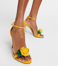 Dolce&Gabbana Keira floral-appliqu√É¬© patent leather sandals