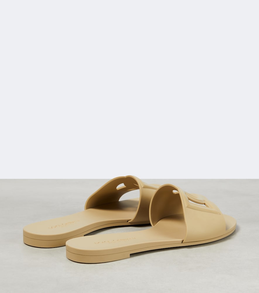 Dolce&Gabbana DG rubber slides in Beige - Flat Sandals