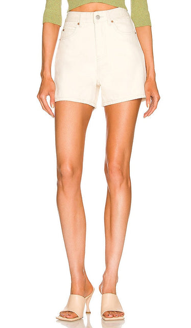 Dr. Denim Nora Shorts in Cream - Short Nora Dr. Denim en crème - Dr. Denim Nora 奶油色牛仔短裤 - Dr. Denim Nora Shorts in Creme - Dr. 데님 노라 쇼츠 in 크림 - Pantaloncini Dr. Denim Nora in crema