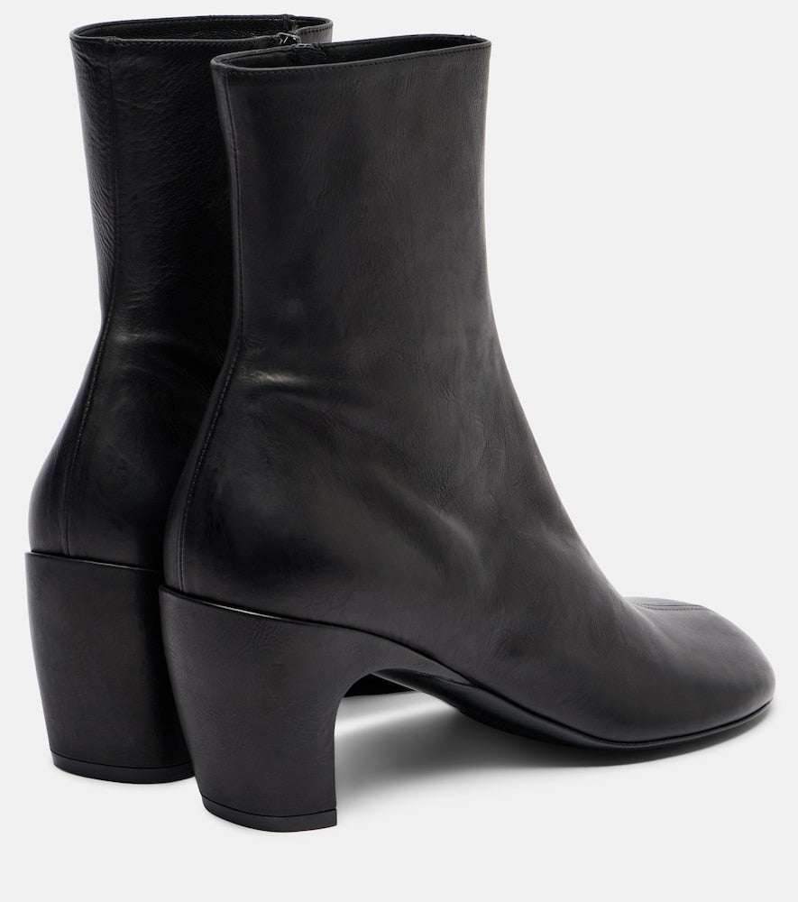 Dries Van Noten 65 leather ankle boots