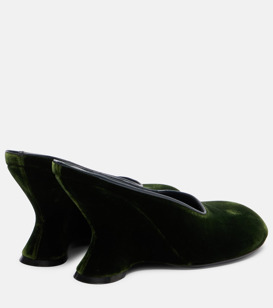 Dries Van Noten 95 velvet wedges