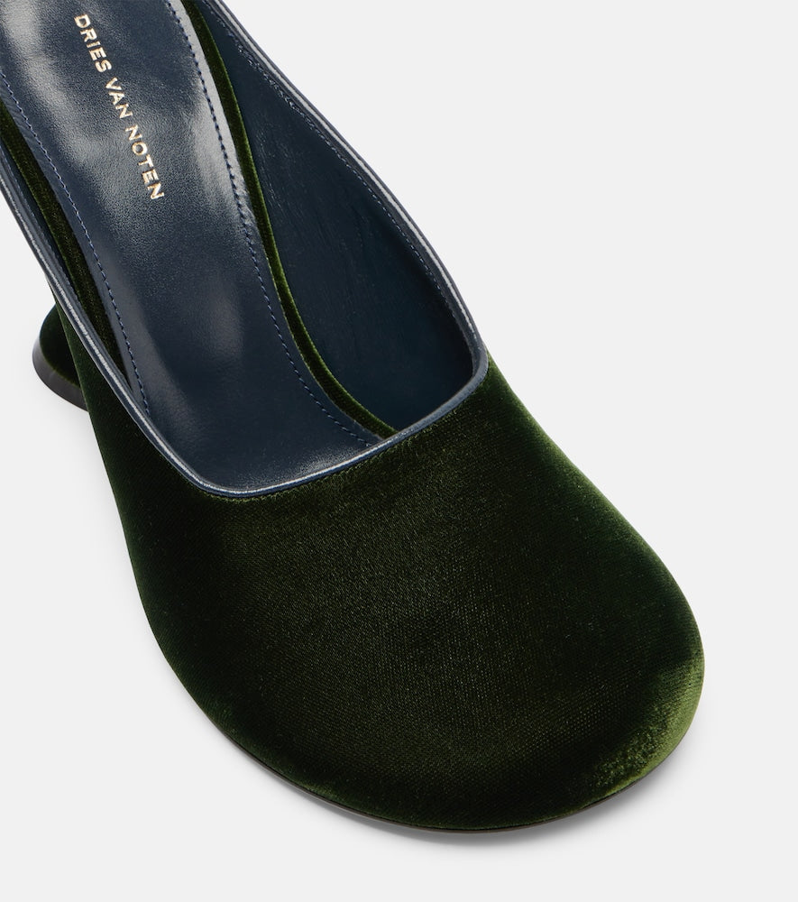 Dries Van Noten 95 velvet wedges
