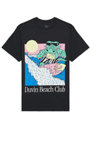 Duvin Design Gator Surf Club Tee in Black - Duvin Design - Gator Surf Club - T-shirt noir - Duvin Design 鳄鱼冲浪俱乐部黑色 T 恤 - Duvin Design Gator Surf Club T-Shirt in Schwarz - Duvin Design Gator 서프 클럽 티셔츠 블랙 색상 - Maglietta Duvin Design Gator Surf Club in nero