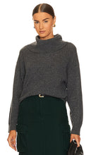 Equipment Mathilde Turtleneck Sweater in Charcoal - Équipement Pull à col roulé Mathilde en charbon de bois - Equipment Mathilde 木炭色高领毛衣 - Ausrüstung Mathilde Rollkragenpullover in Anthrazit - Equipment Mathilde 차콜 터틀넥 스웨터 - Maglione dolcevita Equipment Mathilde in carbone