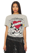 Ed Hardy Skull Tee in Grey - T-shirt tête de mort Ed Hardy en gris - Ed Hardy 灰色骷髅 T 恤 - Ed Hardy Skull T-Shirt in Grau - Ed Hardy 스컬 티셔츠 그레이 색상 - Maglietta con teschio di Ed Hardy grigia