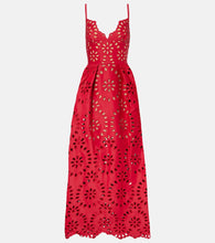 Elie Saab Floral embroidered satin gown. Elie Saab 花卉刺绣缎面礼服