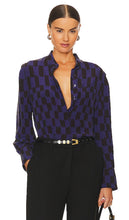 Equipment Eloise Button Up in Purple - Equipment Eloise boutonnée en violet - 装备 Eloise Button Up 紫色 - Ausrüstung Eloise Button Up in Lila - Equipment Eloise 버튼업 퍼플 색상 - Attrezzatura Eloise Button Up in viola