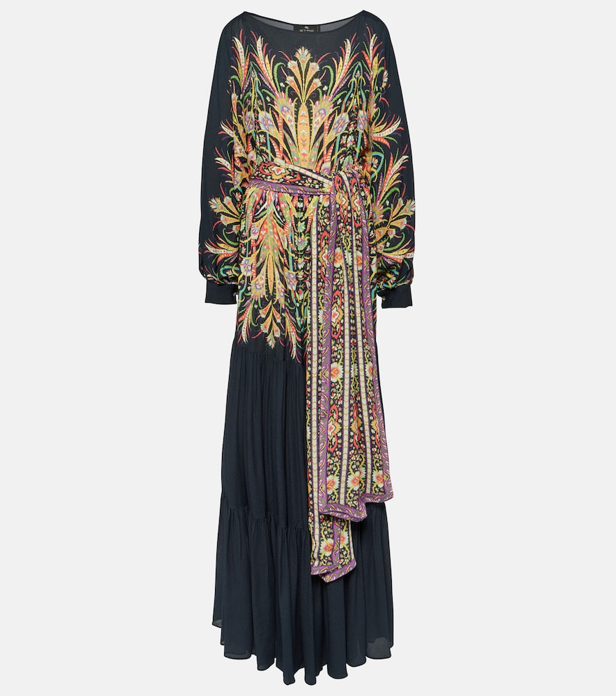Etro Printed tiered gown. Etro 印花层叠礼服