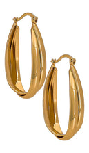 Ettika Oval Hoop Earring in Metallic Gold