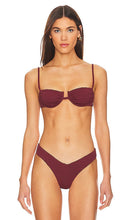 F E L L A Gabriel Bikini Top in Burgundy - Haut de bikini F E L L A Gabriel en bordeaux - F E L L A Gabriel 勃艮第比基尼上衣 - F E L L A Gabriel Bikinioberteil in Burgunderrot - F E L L A Gabriel 비키니 탑 - F E L L A Gabriel Top bikini bordeaux