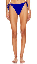 FAITHFULL THE BRAND Dua Bikini Bottoms in Royal - FAITHFULL THE BRAND Bas de bikini Dua en Royal - FAITHFULL THE BRAND 皇家色 Dua 比基尼泳裤 - FAITHFULL THE BRAND Dua Bikinihose in Royal - FAITHFULL THE BRAND Dua 비키니 하의 로얄 색상 - FEDELE AL MARCHIO Slip bikini Dua in Royal