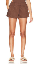 FAITHFULL THE BRAND Lorenso Short in Brown - FAITHFULL THE BRAND Short Lorenso en Marron - FAITHFULL THE BRAND Lorenso 棕色短裤 - FAITHFULL THE BRAND Lorenso Short in Braun - FAITHFULL THE BRAND Lorenso 쇼츠 브라운 색상 - FEDELI AL MARCHIO Lorenso Short in Marrone