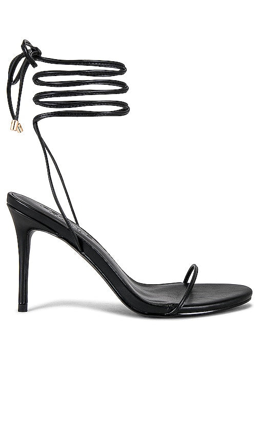 FEMME LA 3.0 Barely There Lace Up Heel in Black - Talon à lacets à peine là FEMME LA 3.0 en noir - FEMME LA 3.0 Barely There 黑色系带高跟鞋 - FEMME LA 3.0 Barely There Schnürabsatz in Schwarz - FEMME LA 3.0 Barely There 레이스업 힐 블랙 색상 - FEMME LA 3.0 Barely There Stringate con tacco in nero