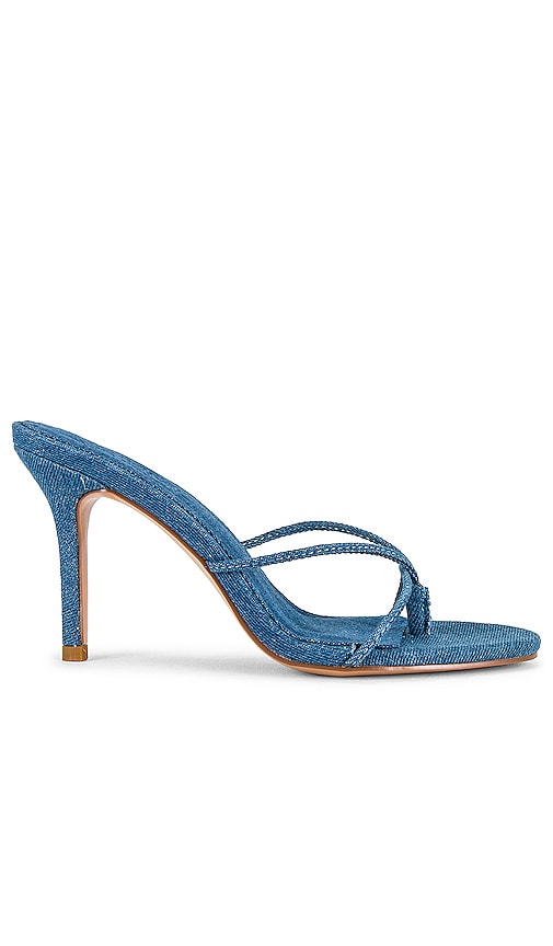 FEMME LA The Sicilian Slipper in Blue - FEMME LA La pantoufle sicilienne en bleu - FEMME LA 蓝色西西里拖鞋 - FEMME LA Der sizilianische Slipper in Blau - FEMME LA 시칠리아 슬리퍼 블루 색상 - FEMME LA La pantofola siciliana in blu