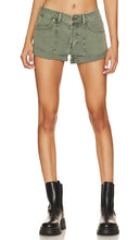 Free People Beginners Luck Slouch Short in Army - Free People - Short ample Luck pour débutants en armée - 自由人初学者运气懒散在军队 - Free People Beginners Luck Slouch Short in Army - Free People Beginners Luck Slouch 군대 반바지 - Persone libere Principianti Fortuna Slouch Short nell'esercito