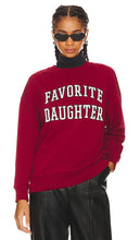 Favorite Daughter Collegiate Sweatshirt in Red - Sweat-shirt collégial de fille préférée en rouge - 最喜欢的女儿大学红色运动衫 - Lieblings-Tochter-College-Sweatshirt in Rot - Favourite Daughter 대학생 스웨트셔츠 레드 색상 - Felpa collegiale della figlia preferita in rosso