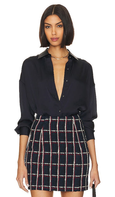 Favorite Daughter Smooth Ex-boyfriend Shirt in Navy - Chemise lisse pour ex-petit ami de ma fille préférée en bleu marine - 最喜欢的女儿海军蓝光滑前男友衬衫 - Favourite Daughter Glattes Ex-Freund-Shirt in Marineblau - Favourite Daughter 스무드 Ex-Boyfriend 셔츠 네이비 색상 - Camicia liscia dell'ex fidanzato della figlia preferita in blu scuro