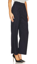 Favorite Daughter The Favorite Pant Shortie in Navy