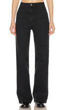 Favorite Daughter The Jordie Super High Rise Wide Leg in Black - Fille préférée, The Jordie, jambe large et taille très haute, en noir - 最喜欢的女儿 Jordie 黑色超高腰阔腿裤 - Lieblingstochter Der Jordie Super High Rise Wide Leg in Schwarz - Favourite Daughter The Jordie 슈퍼 하이라이즈 와이드 레그 블랙 색상 - Figlia preferita Jordie a vita alta con gamba larga in nero