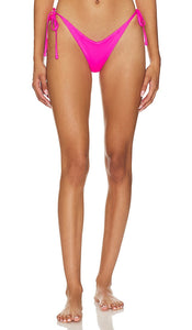 Frankies Bikinis Connor Bikini Bottom in Pink - Frankies Bikinis - Bas de bikini Connor rose - Frankies 比基尼 Connor 粉色比基尼泳裤 - Frankies Bikinis Connor Bikinihose in Rosa - Frankies bikinis Connor 비키니 하의 핑크 색상 - Parte inferiore del bikini Frankies Bikinis Connor in rosa
