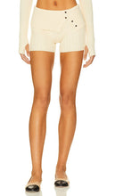 Frankies Bikinis Nolan Cable Knit Short in Cream - Frankies Bikinis - Nolan - Short en maille torsadée - Crème - Frankies 比基尼 Nolan 奶油色绞花针织短裤 - Frankies Bikinis Nolan Zopfmuster-Shorts in Creme - Frankies bikinis Nolan 케이블 니트 쇼트 크림 색상 - Pantaloncini Frankies Bikini Nolan in maglia a trecce in crema