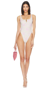 Frankies Bikinis x Pamela Anderson Pacific One Piece in White - Frankies Bikinis x Pamela Anderson - Pacific - Une pièce en blanc - Frankies x Pamela Anderson Pacific One 白色比基尼 - Frankies Bikinis x Pamela Anderson Pacific Einteiler in Weiß - Frankies bikinis x Pamela Anderson Pacific 원피스 화이트 색상 - Costume intero Frankies Bikini x Pamela Anderson Pacific in bianco