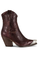 Free People Brayden Western Boot in Chocolate - Free People - Brayden - Botte western - Chocolat - Free People 巧克力色 Brayden 西部靴 - Free People Brayden Westernstiefel in Schokolade - 프리피플 브레이든 웨스턴 부츠 초콜릿 색상 - Stivale Western Brayden di Free People color cioccolato