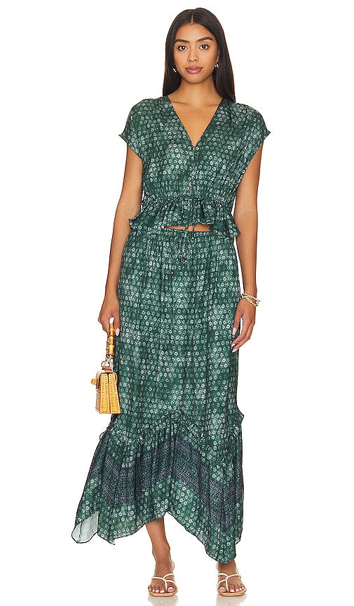 Free People Dreambound Set in Green - Free People Dreambound - Ensemble vert - Free People Dreambound 绿色套装 - Free People Dreambound Set in Grün - Free People Dreambound 세트 그린 컬러 - Persone libere Dreambound Ambientato nel verde