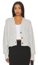 Free People Found My Friend Cardi in Light Grey - Free People a trouvé mon amie Cardi en gris clair - Free People Found My Friend Cardi 浅灰色 - Free People hat meine Freundin Cardi in Hellgrau gefunden - Free People Found My Friend Cardi 라이트 그레이 색상 - Persone libere hanno trovato la mia amica Cardi in grigio chiaro